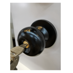 ลูกบิดประตู SKC สีดำ ทรงลูกจันทร์ SKC5791