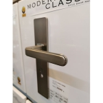 SKC ชุดมือจับก้านโยกประตู รุ่น MODERN 72-190-158-SN